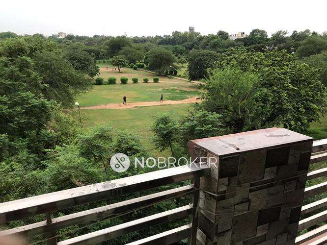 2 BHK Flat In Standalone Bu...