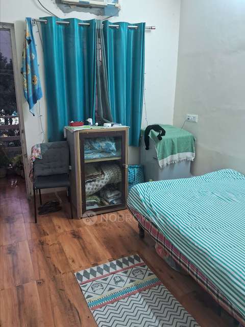 1 BHK Flat In Dda Flat for ...