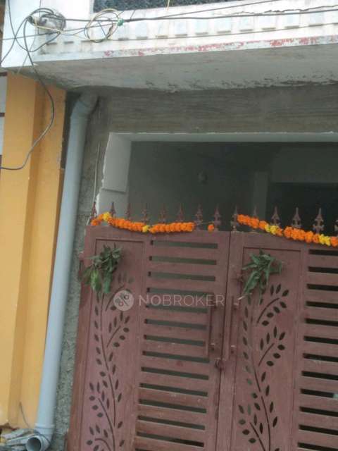 1 RK House for Rent  In Par...