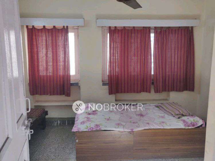 1 RK House for Rent  In Kar...