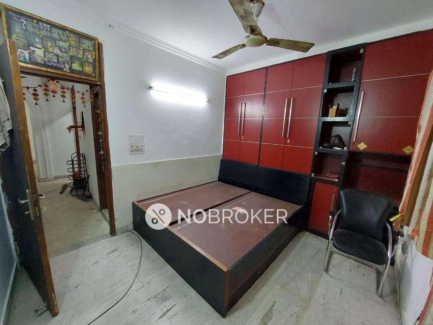 2 BHK Flat In Standalone Bu...