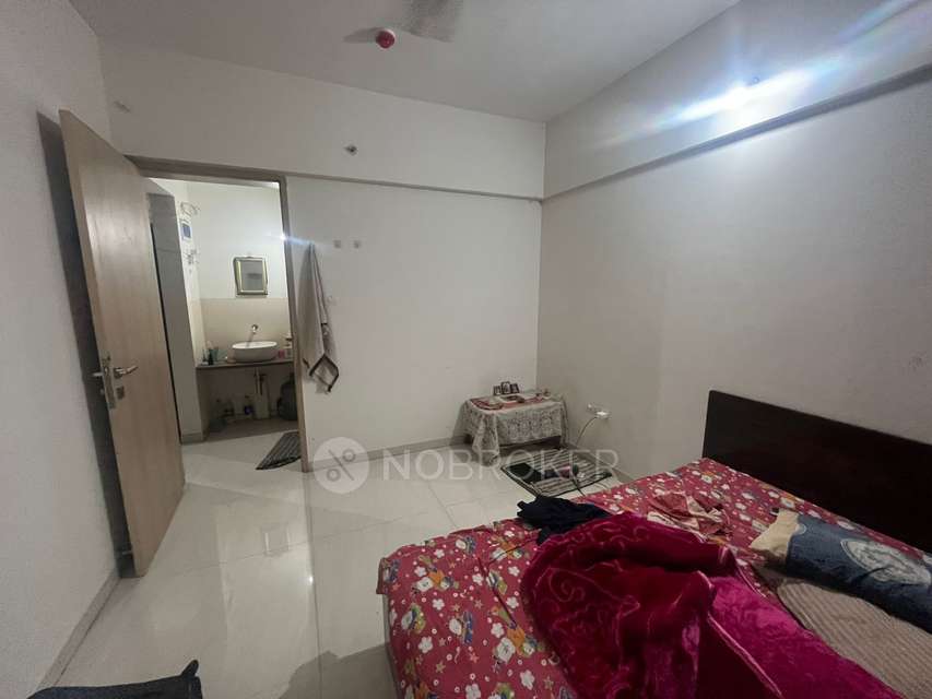 2 BHK Flat In F5 Mount Uniq...