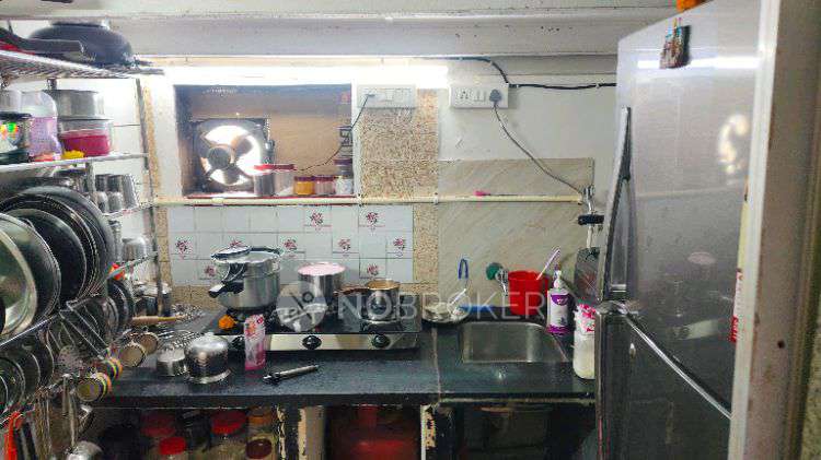 1 RK Flat In Mahatma Phule ...