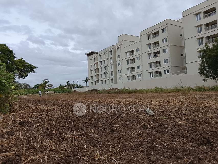 Plot For Sale  In Navalur