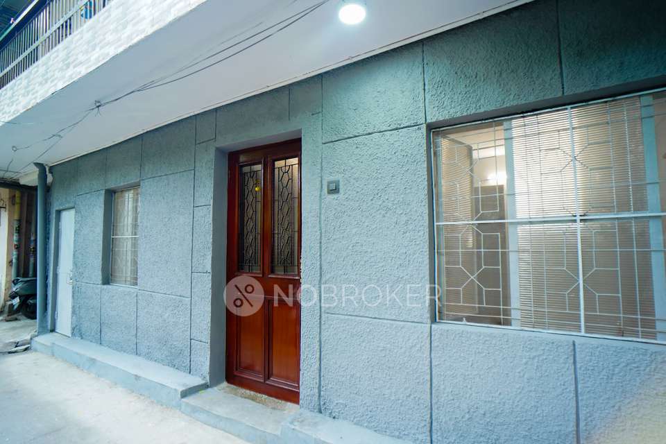 2 BHK Flat In Dda Flats   f...