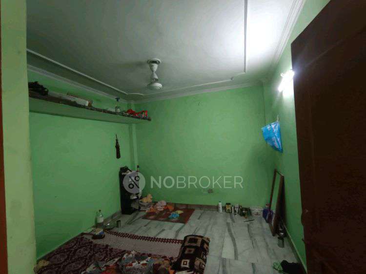2 BHK Flat In Kotla Mubarak...