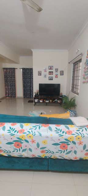 2 BHK Flat In Tetra Grand G...