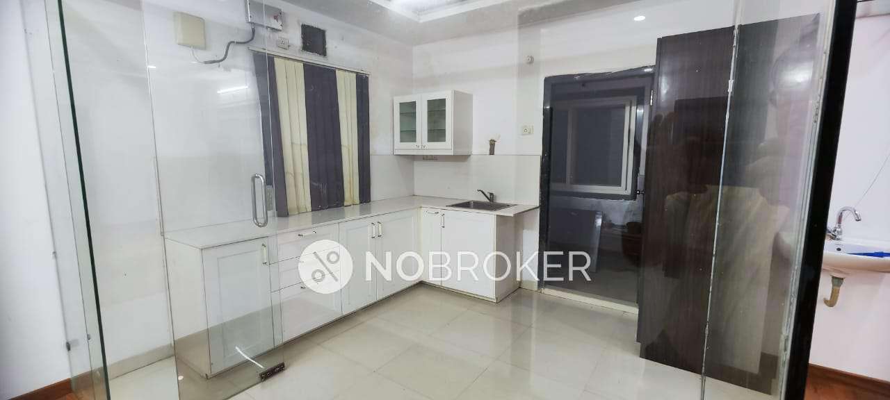 3 BHK Flat In Goldstone Pri...