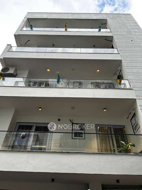 1 BHK Flat For Sale  In Vas...