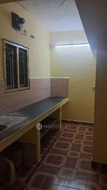 2 BHK Flat In Lakshmivilla,...