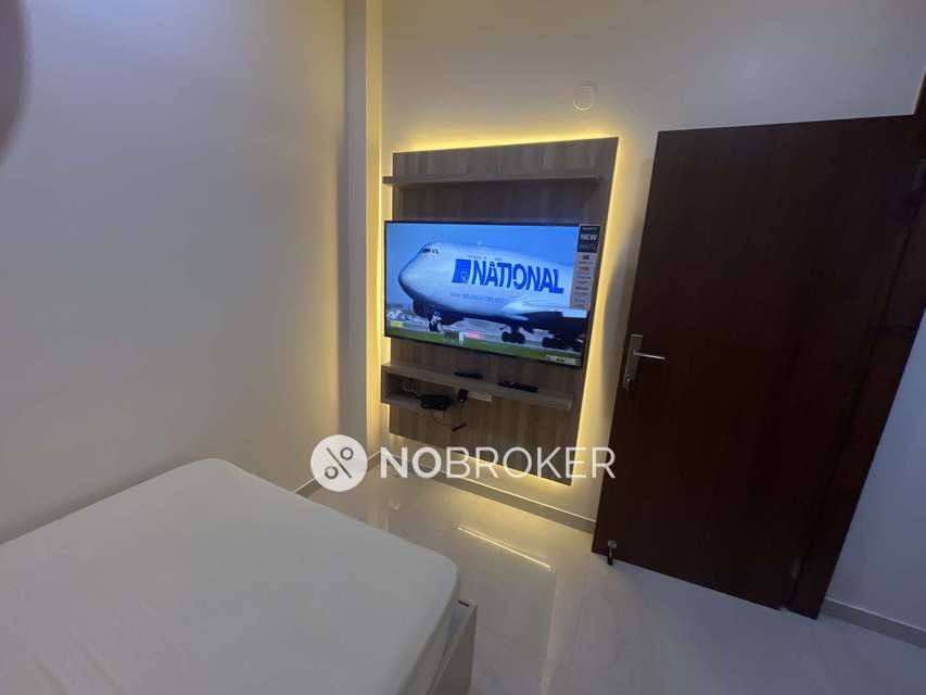 1 BHK Flat In Apartment for...