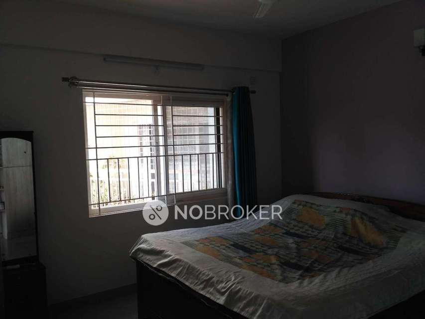 2 BHK Flat In Sraddha White...
