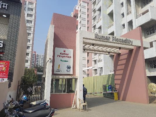 3 BHK Flat In Kumar Piccadi...