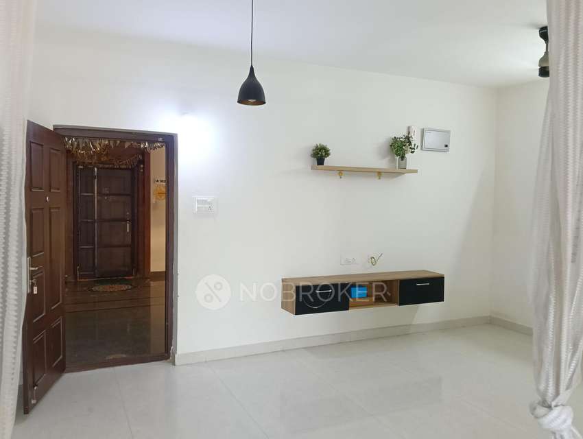 2 BHK Flat In Infocity Prem...
