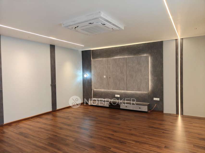 4 BHK Villa In Northstar Al...