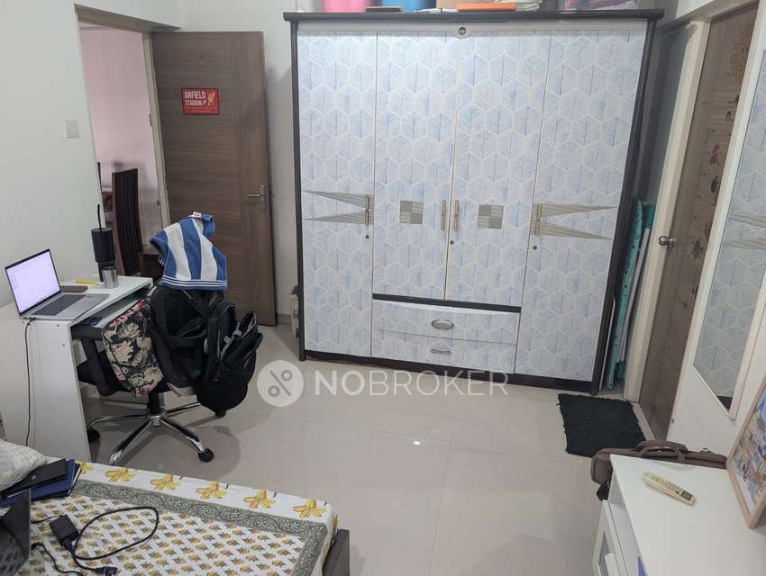 3 BHK Flat In Kalpataru Har...