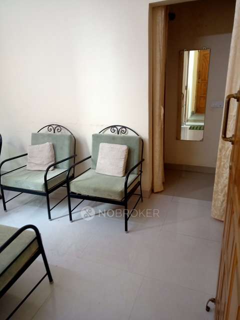 2 BHK Flat In Miracle Apart...