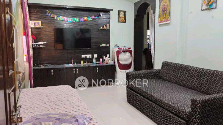 2 BHK Flat In Metro Heights...