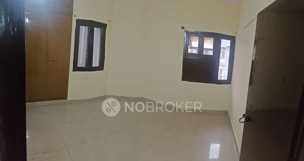 3 BHK Flat In Saraswati Kun...