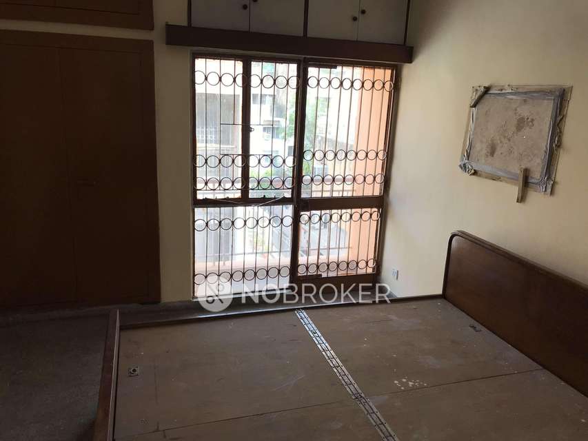 2 BHK Flat In Dda Flats, Va...