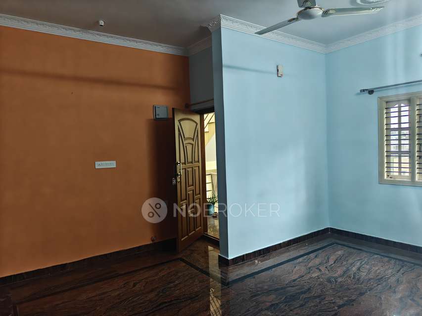 2 BHK Flat In Standalone  B...
