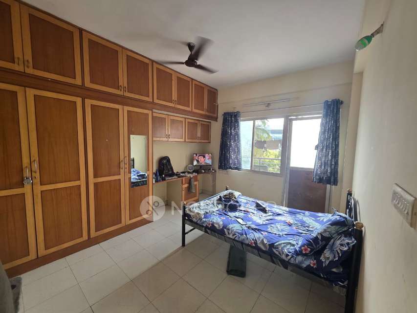 2 BHK Flat In Vijetha Lapis...