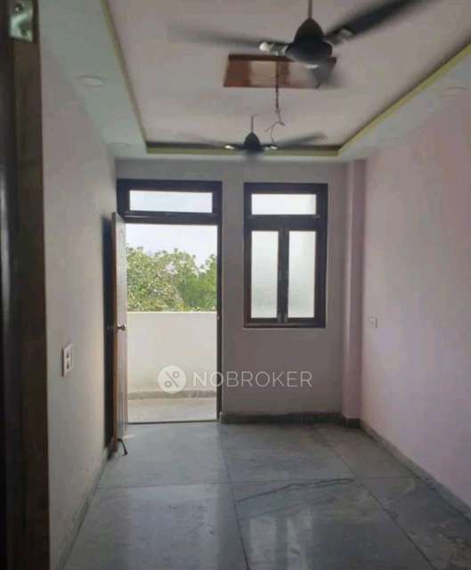 2 BHK Flat In Near Srt Resi...