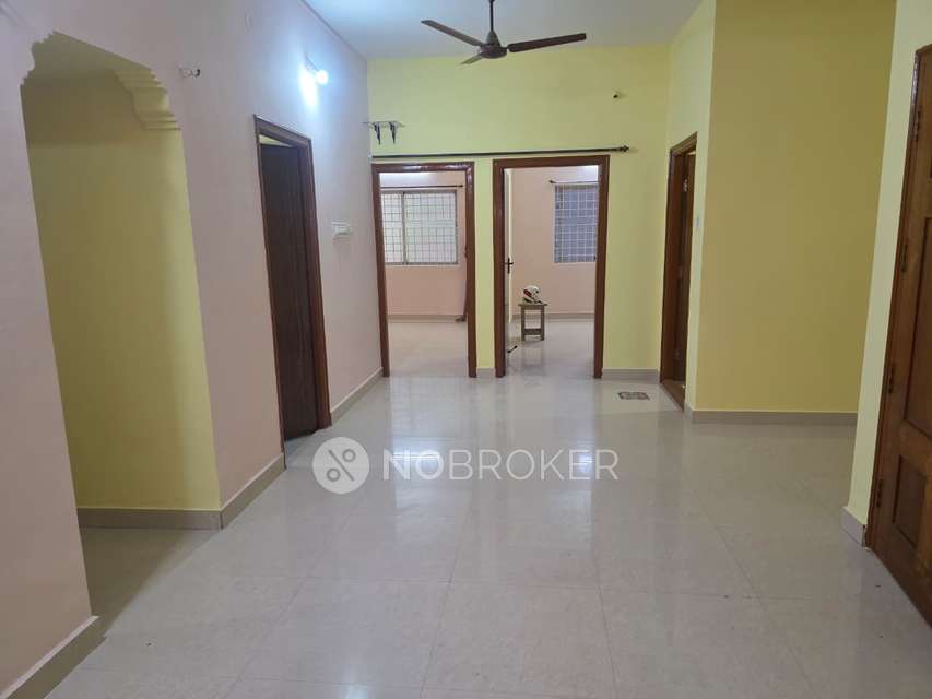 2 BHK Flat In Akshata Apart...
