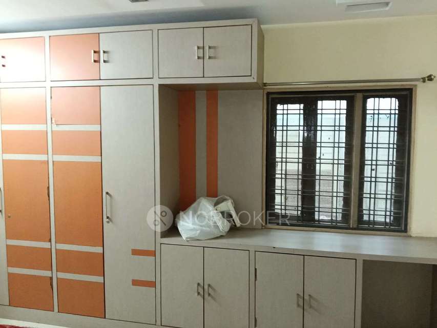 2 BHK Flat In Apartment for...