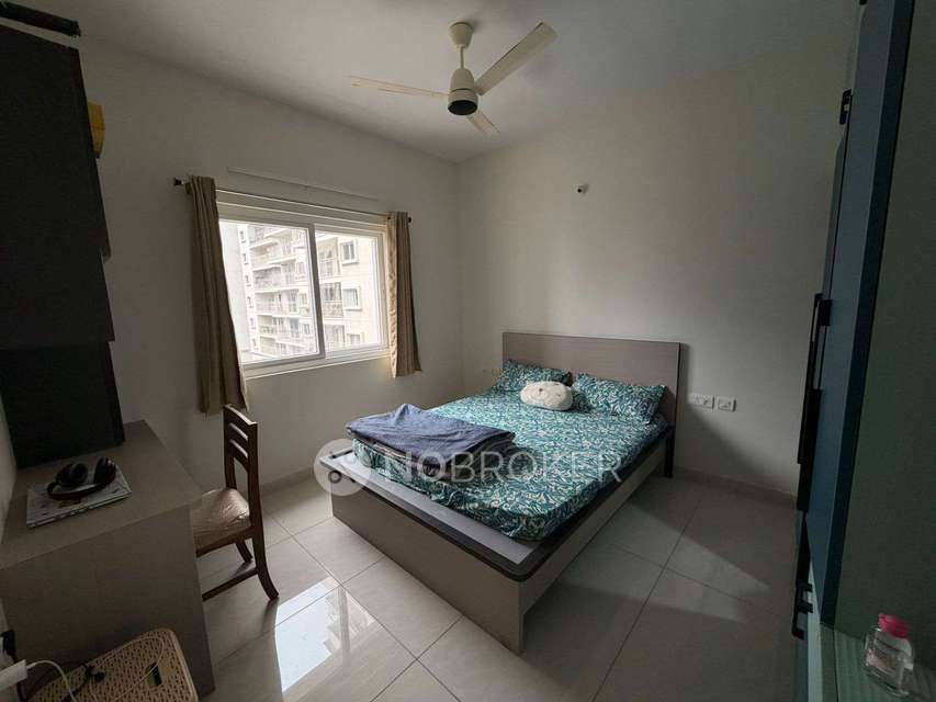 3 BHK Flat In Prestige Beve...