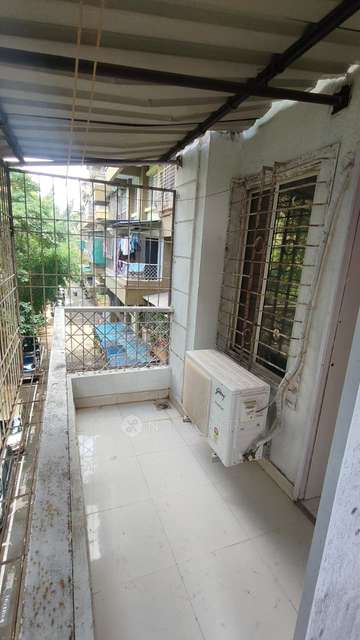 2 BHK Flat In Empire Estate...