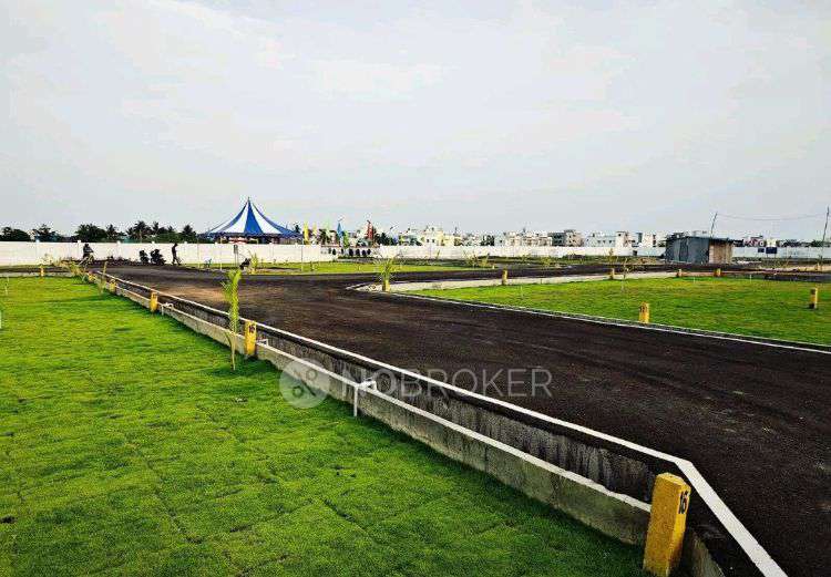 Plot For Sale  In Crown Cit...