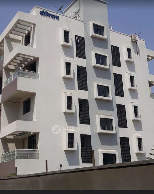 2 BHK Flat In Shriniwas Apa...