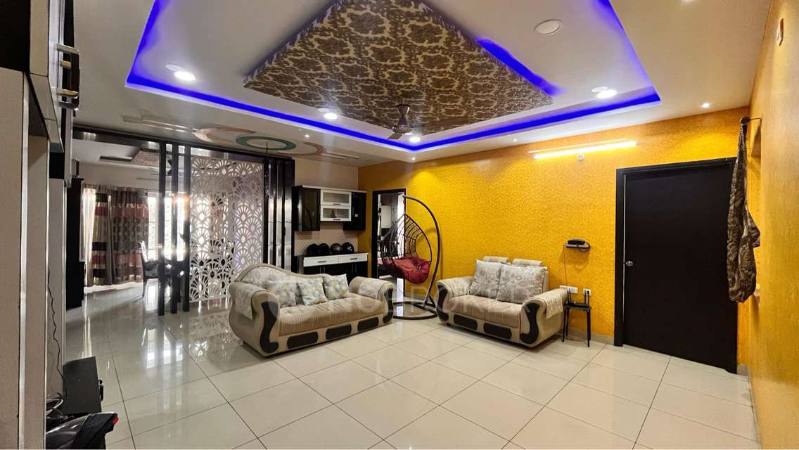 3 BHK Flat In Bpr Pearl Cel...