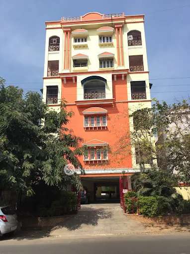2 BHK Flat In Any Apartment...