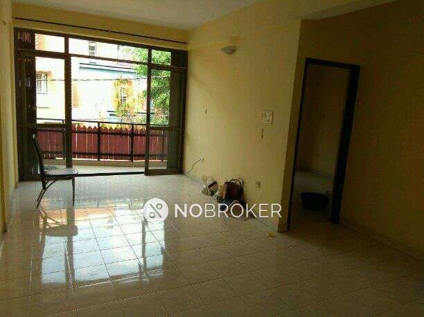 2 BHK Flat In Gold Woods fo...