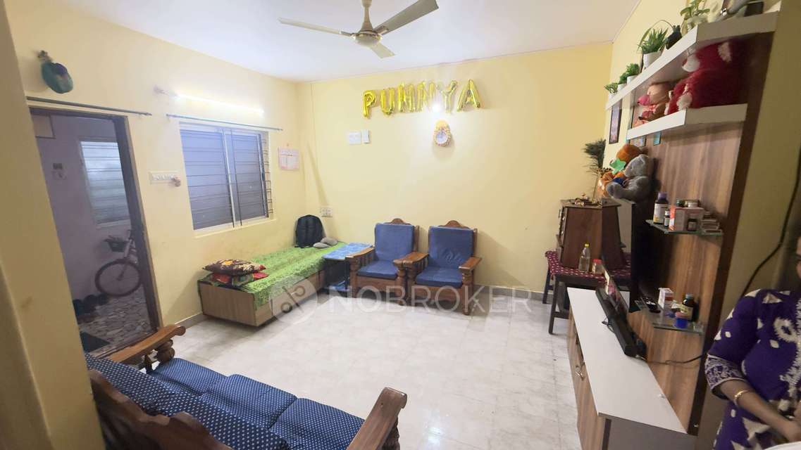 2 BHK Flat In Royal Enclave...