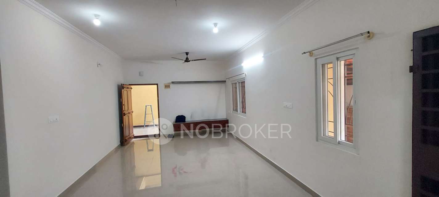2 BHK Flat In Bharath Presi...