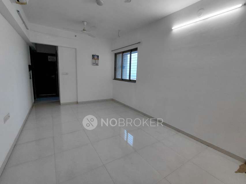 1 BHK Flat In Lodha Splendo...