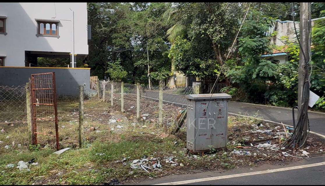 Plot For Sale  In Vs Mani N...