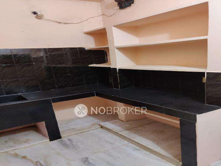 4+ BHK Flat In Appartment F...