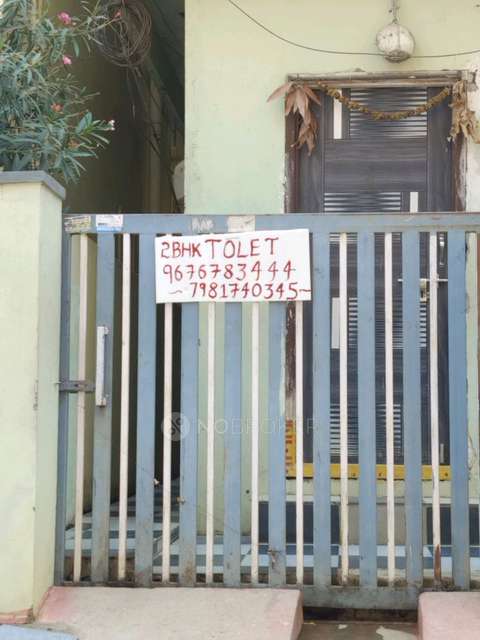 2 BHK Flat In Stnadlong Bui...