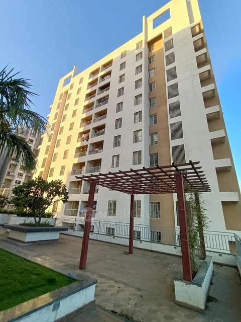 2 BHK Flat In Silver Crest ...