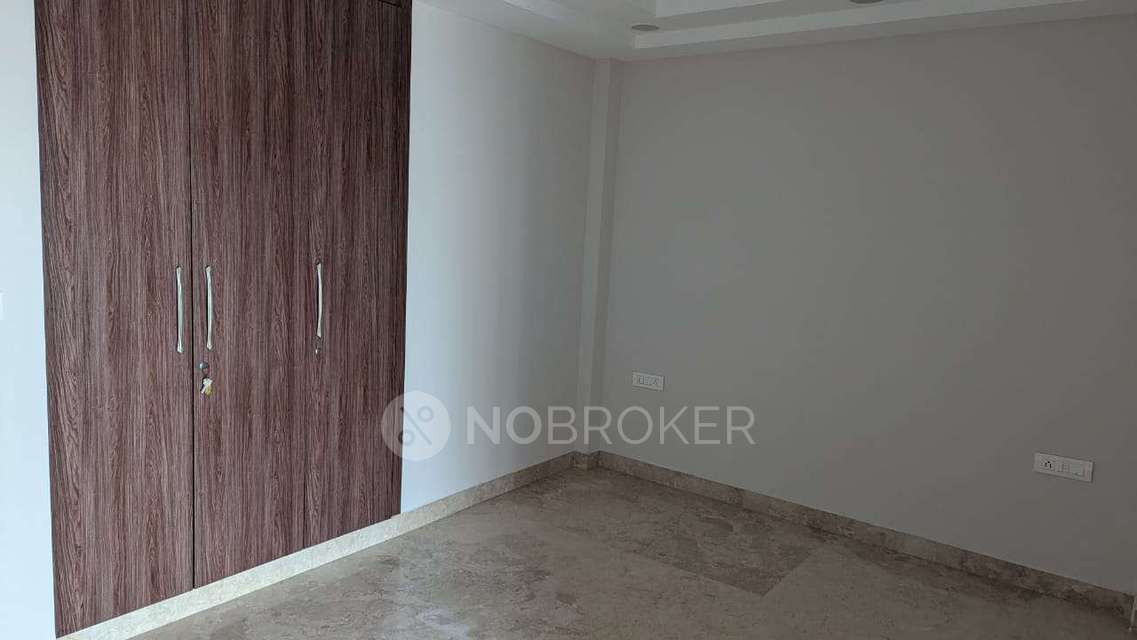 4+ BHK House for Rent  In 1...