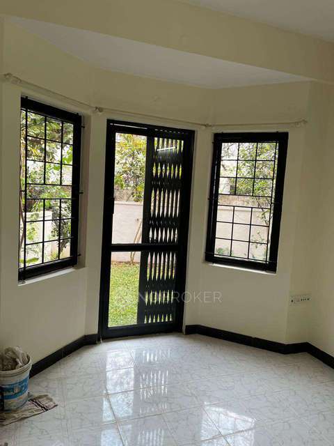 2 BHK Flat In Gold Woods fo...