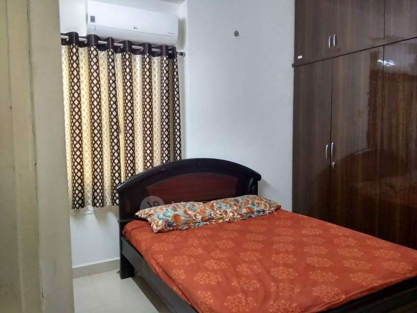 2 BHK Flat In Patria, Manik...