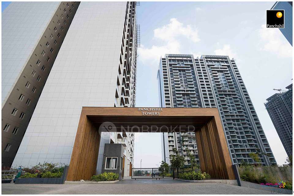 3 BHK Flat In Panchshil Tow...