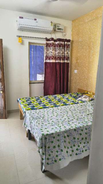 1 BHK Flat In Radhika Apart...