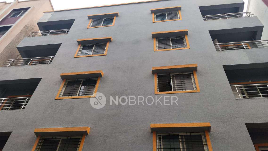 1 BHK Flat In Standalone Bu...