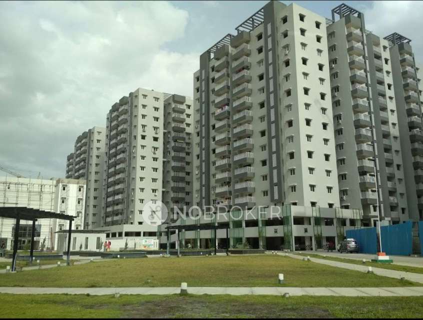 2 BHK Flat In Jains Carlton...